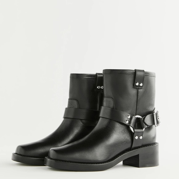 Reformation Foster Ankle Boot - Picture 2 of 15